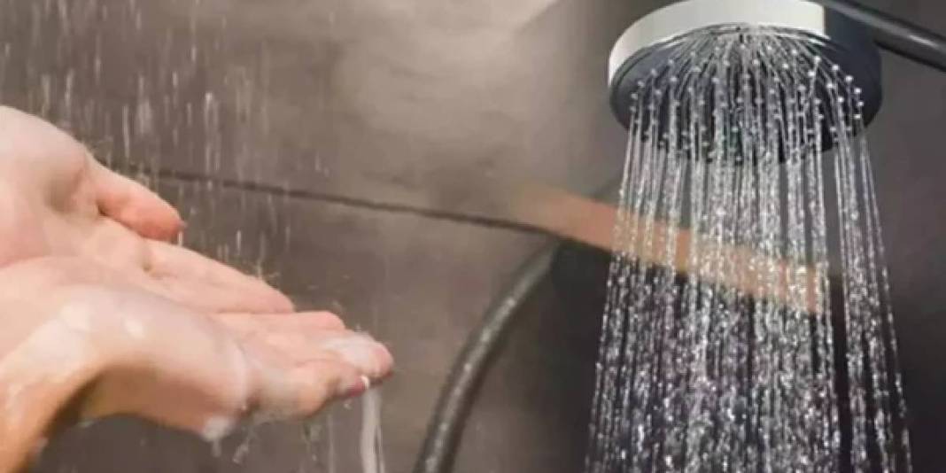 Yıllardır tartışılıyordu, uzmanı son noktayı koydu! Duş sabah mı alınmalı, gece mi? İşte cevabı… 3